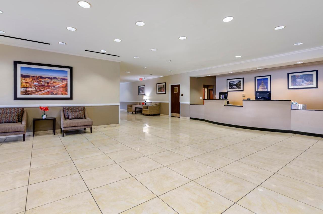 Charleston Tower Hotel Exterior photo