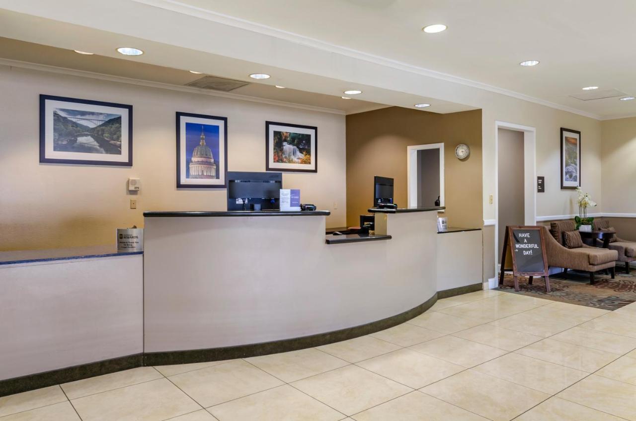 Charleston Tower Hotel Exterior photo